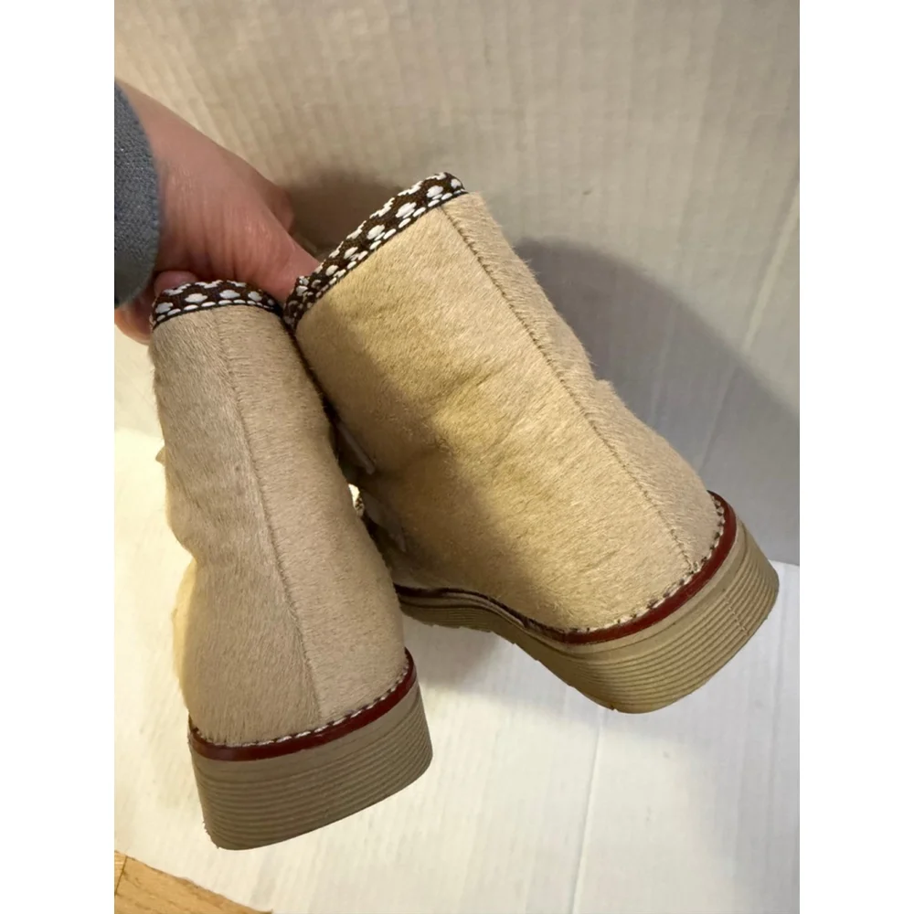 Royal Canadian Kwantlen Horse Hair winter boots size Size 7